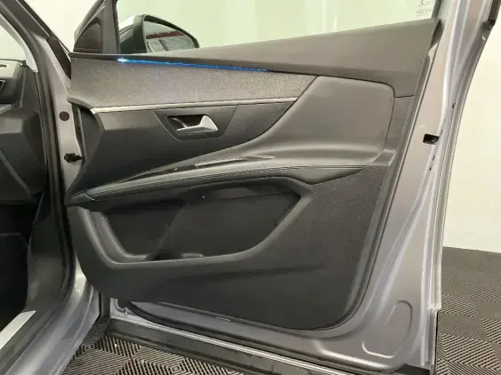 PEUGEOT 3008 II - voiture d'occasion - Photo 20