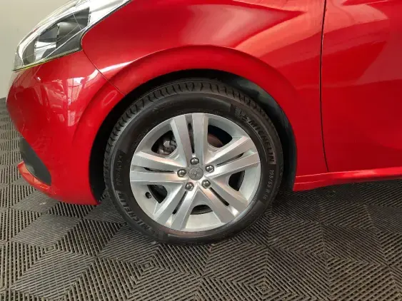 PEUGEOT 208 - voiture d'occasion - Photo 23