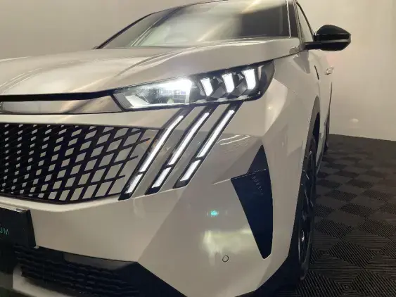 PEUGEOT 3008 III - voiture d'occasion - Photo 21