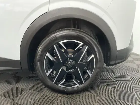 PEUGEOT 3008 III - voiture d'occasion - Photo 23