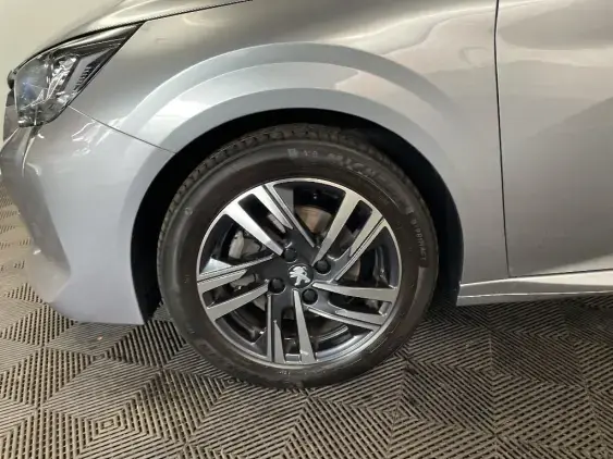 PEUGEOT 208 BUSINESS R II - voiture d'occasion - Photo 23