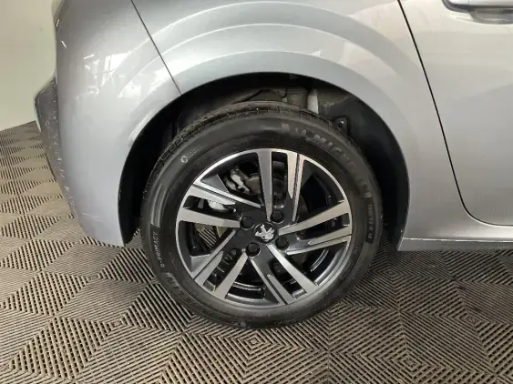 PEUGEOT 208 BUSINESS R II - voiture d'occasion - Photo 25