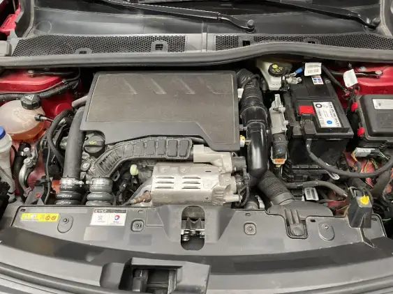 PEUGEOT 2008 II - voiture d'occasion - Photo 21