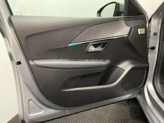 PEUGEOT 208 BUSINESS R II - voiture d'occasion - Photo 19