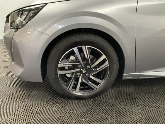 PEUGEOT 208 BUSINESS R II - voiture d'occasion - Photo 23