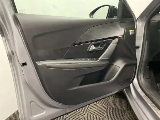 PEUGEOT 208 ELECTRIQUE II - voiture d'occasion - Photo 19