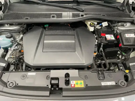 PEUGEOT 208 ELECTRIQUE II - voiture d'occasion - Photo 21