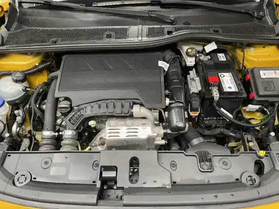 PEUGEOT 208 BUSINESS R II - voiture d'occasion - Photo 21