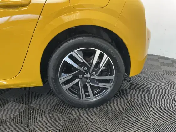 PEUGEOT 208 BUSINESS R II - voiture d'occasion - Photo 24