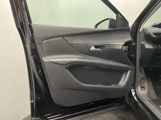 PEUGEOT 3008 II - voiture d'occasion - Photo 19