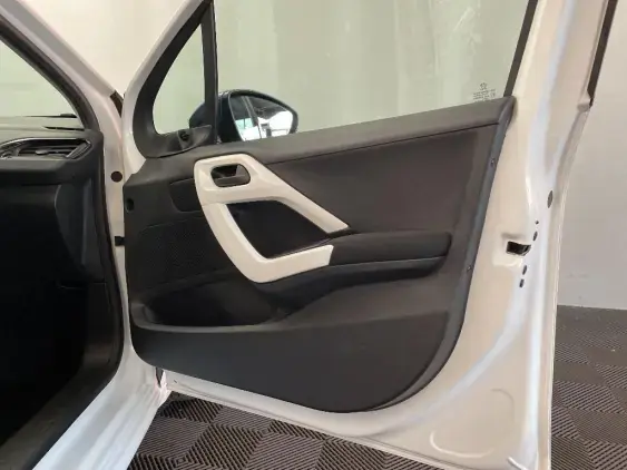 PEUGEOT 208 - voiture d'occasion - Photo 19