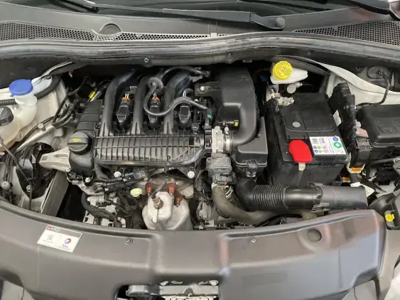 PEUGEOT 208 - voiture d'occasion - Photo 20