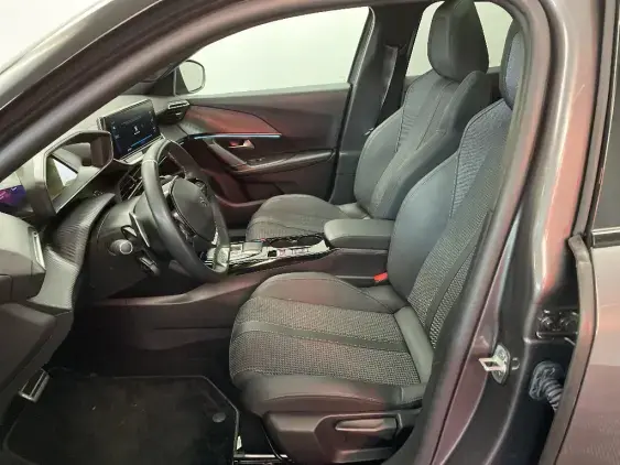 PEUGEOT 2008 II - voiture d'occasion - Photo 18