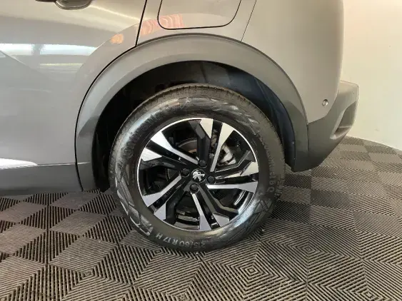 PEUGEOT 2008 II - voiture d'occasion - Photo 24