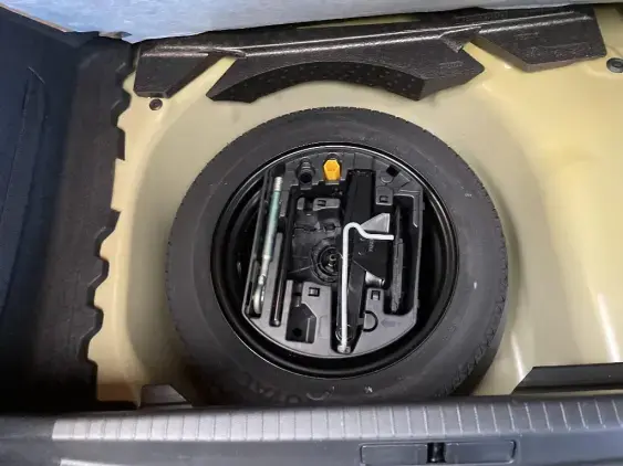 PEUGEOT 208 BUSINESS R II - voiture d'occasion - Photo 17