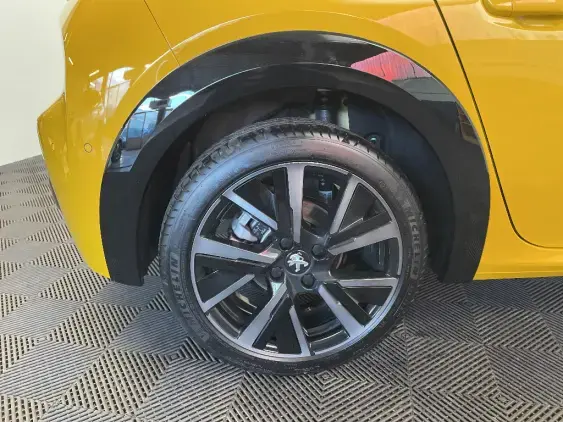 PEUGEOT 208 BUSINESS R II - voiture d'occasion - Photo 25