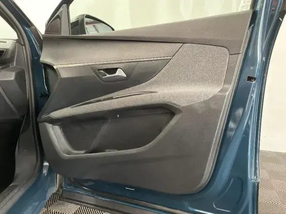 PEUGEOT 3008 II - voiture d'occasion - Photo 17