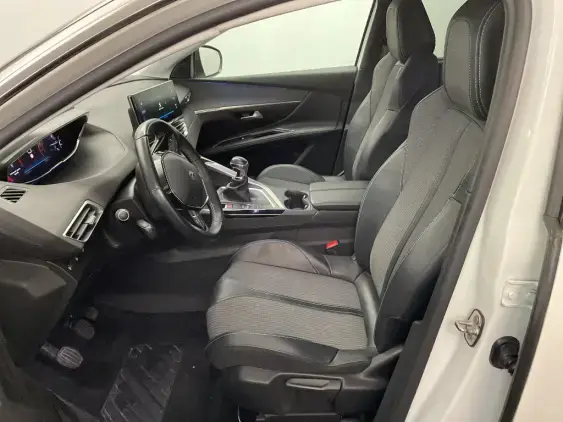 PEUGEOT 5008 II - voiture d'occasion - Photo 18