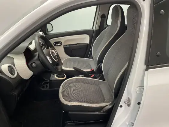 RENAULT TWINGO III - voiture d'occasion - Photo 17