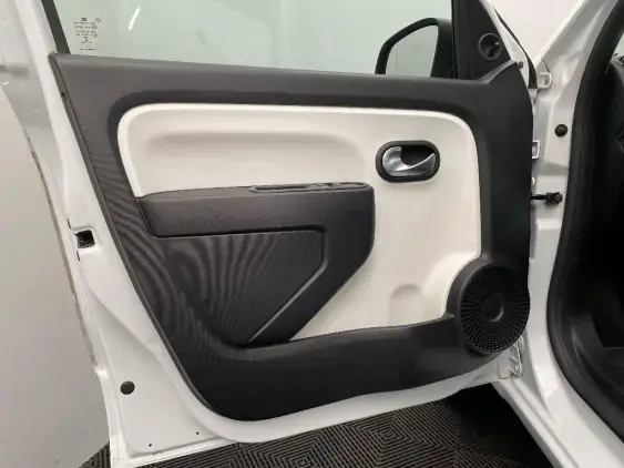 RENAULT TWINGO III - voiture d'occasion - Photo 18