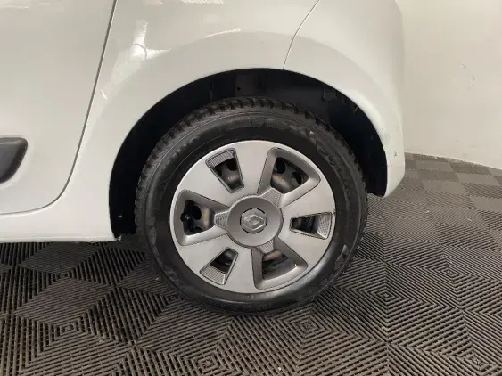 RENAULT TWINGO III - voiture d'occasion - Photo 22