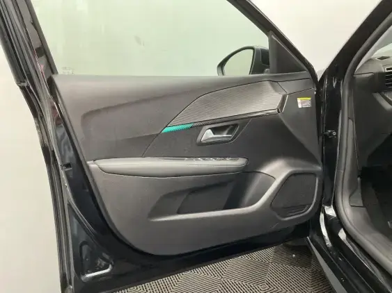 PEUGEOT 208 BUSINESS R II - voiture d'occasion - Photo 19