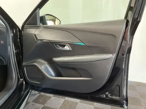 PEUGEOT 208 BUSINESS R II - voiture d'occasion - Photo 20