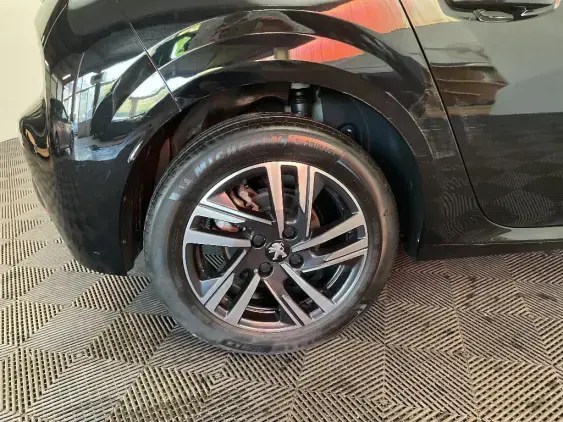 PEUGEOT 208 BUSINESS R II - voiture d'occasion - Photo 25