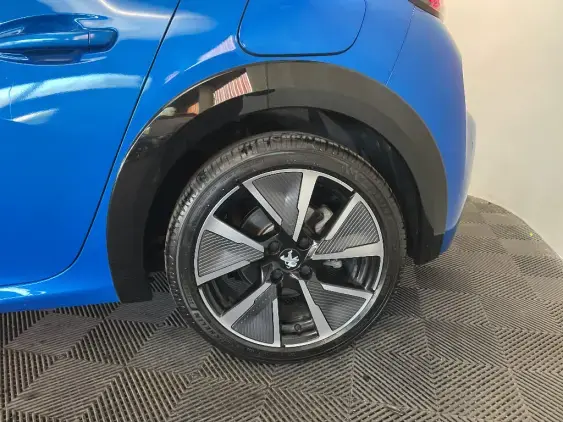 PEUGEOT 208 ELECTRIQUE II - voiture d'occasion - Photo 24