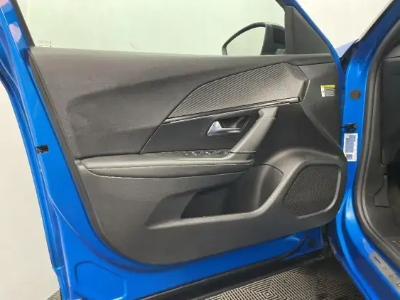 PEUGEOT 2008 ELECTRIQUE II - voiture d'occasion - Photo 19