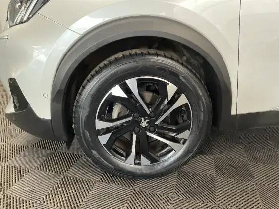 PEUGEOT 2008 II - voiture d'occasion - Photo 23