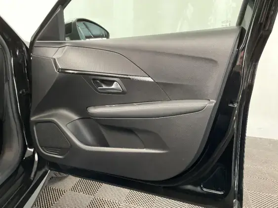 PEUGEOT 208 II - voiture d'occasion - Photo 20