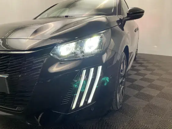 PEUGEOT 208 II - voiture d'occasion - Photo 22