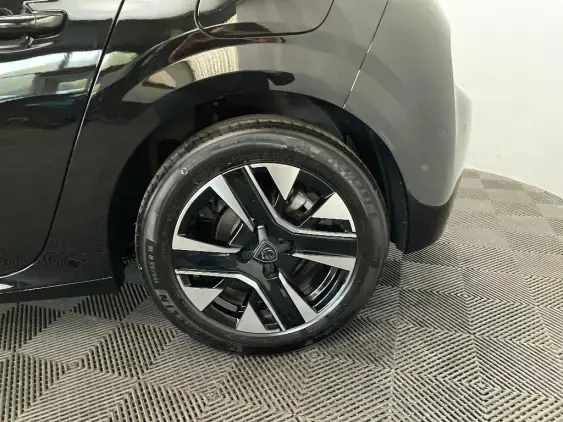 PEUGEOT 208 II - voiture d'occasion - Photo 24