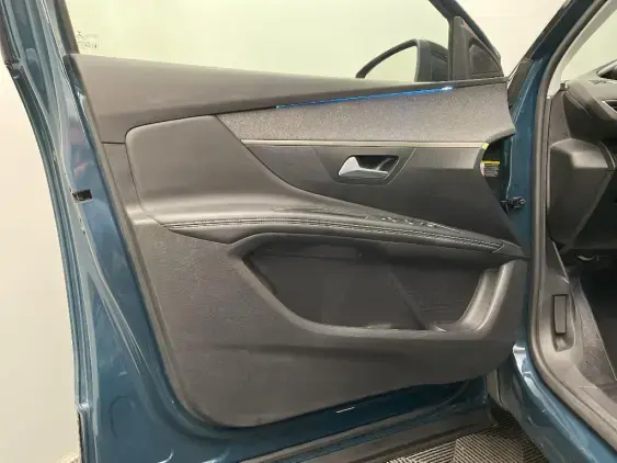 PEUGEOT 3008 II - voiture d'occasion - Photo 19