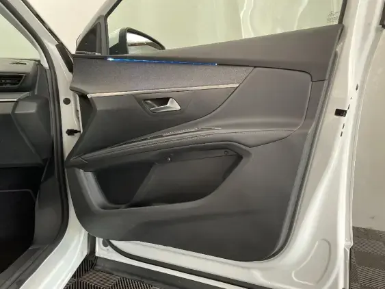 PEUGEOT 5008 II - voiture d'occasion - Photo 20