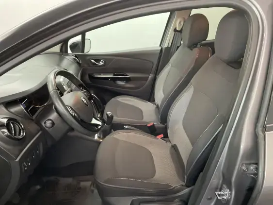 RENAULT CAPTUR - voiture d'occasion - Photo 17