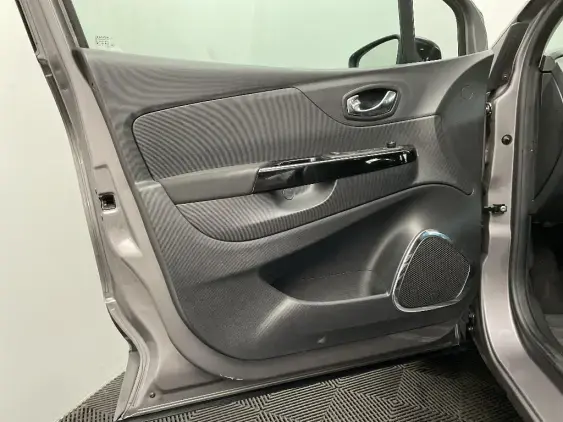 RENAULT CAPTUR - voiture d'occasion - Photo 18