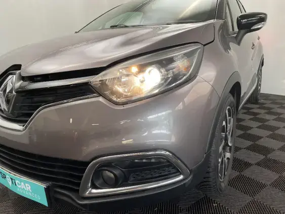 RENAULT CAPTUR - voiture d'occasion - Photo 21