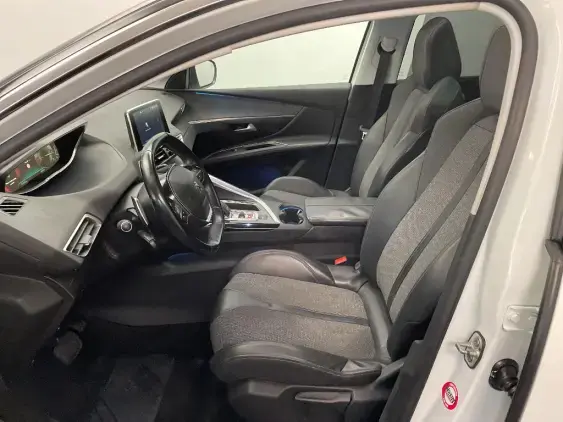 PEUGEOT 5008 II - voiture d'occasion - Photo 18