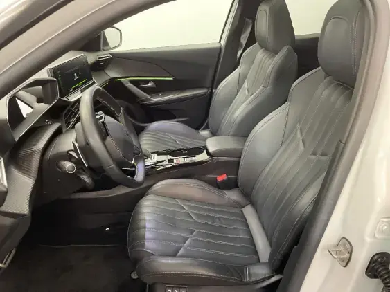 PEUGEOT 2008 II - voiture d'occasion - Photo 18