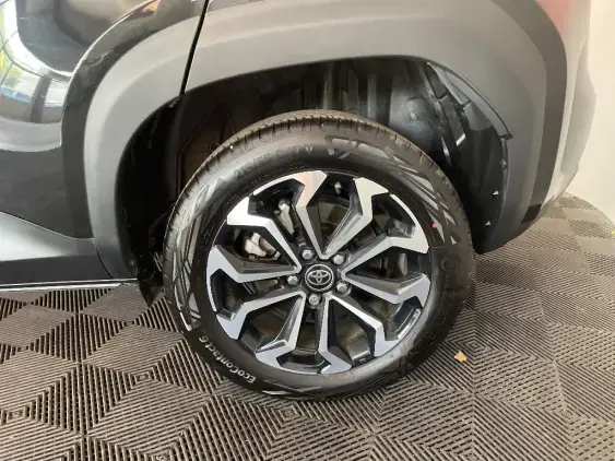 TOYOTA YARIS CROSS I - voiture d'occasion - Photo 24