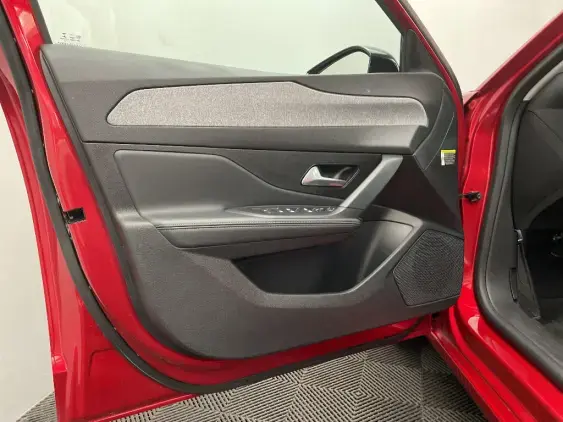 PEUGEOT 308 III - voiture d'occasion - Photo 18
