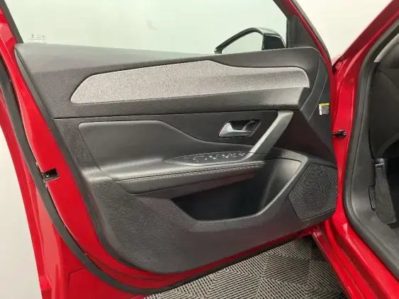 PEUGEOT 308 SW III - voiture d'occasion - Photo 19