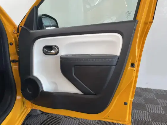 RENAULT TWINGO III - voiture d'occasion - Photo 19