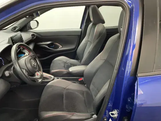TOYOTA YARIS CROSS I - voiture d'occasion - Photo 18