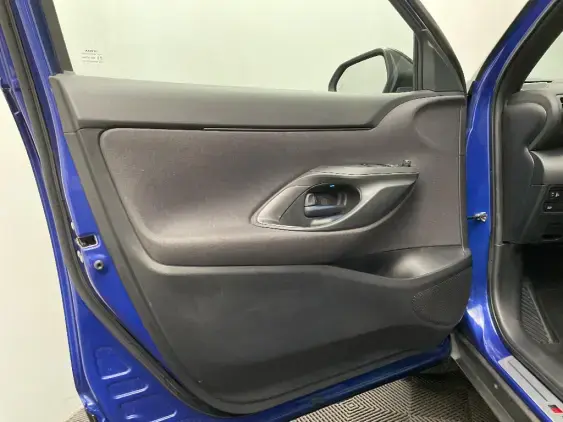 TOYOTA YARIS CROSS I - voiture d'occasion - Photo 19