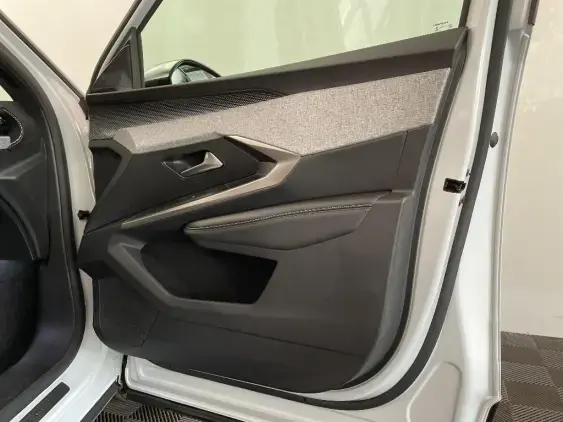 PEUGEOT 3008 III - voiture d'occasion - Photo 20