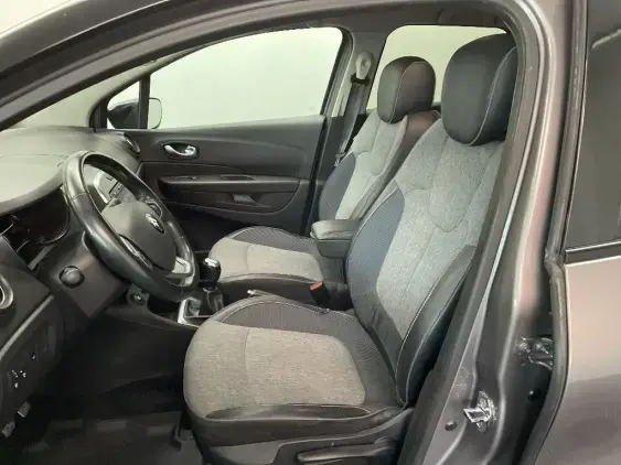 RENAULT CAPTUR - voiture d'occasion - Photo 18