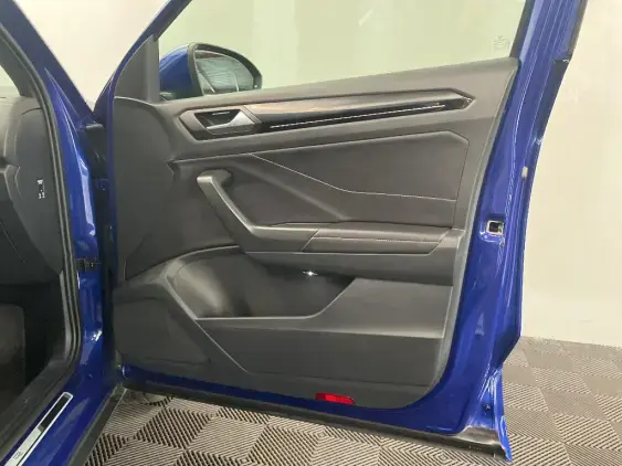 VOLKSWAGEN T-ROC - voiture d'occasion - Photo 20